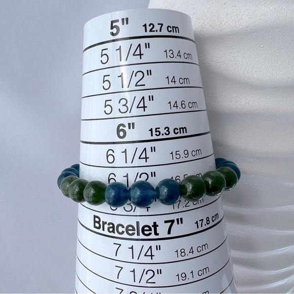 Green and Blue Jade Beaded Stretch Bracelet - Picture 9 of 15